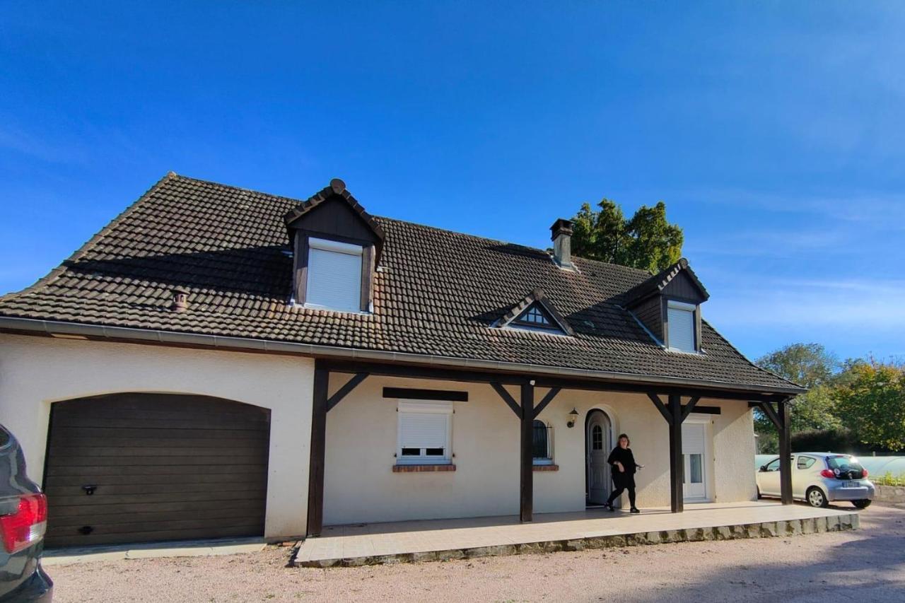 Colette Alain Maxime Bed & Breakfast Lapalisse Eksteriør bilde