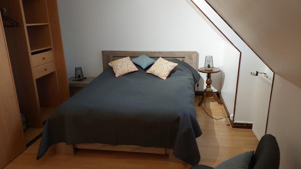 Colette Alain Maxime Bed & Breakfast Lapalisse Eksteriør bilde